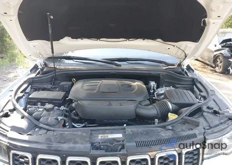 2020 Jeep Grand Cherokee Laredo E 4X2 z USA, uszkodzony, nr VIN 1C4RJEAG9LC106401